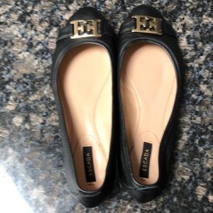 Escada flats